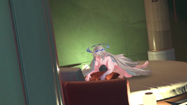 Giant mommy in heat thumbnail